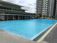 B&B Sandakan - Sandakan Spacious and Comfortable Pool View Condo - Bed and Breakfast Sandakan