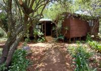 Woodland Gardens Self-Catering & Pet-Friendly Lodge - B&B Magaliesburg