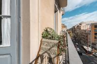 Bright apartment with balcony in Sagrada Familia - Bed and Breakfast Barcelona
