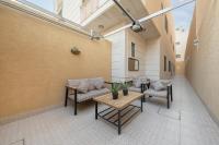شقة ارضية مدخل خاص ٤ غرف نوم النرجس ١ - Bed and Breakfast Riyad