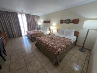 Estudio con balcón