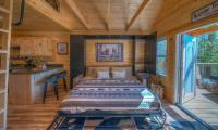 Nikobear's Nook - B&B Murphy