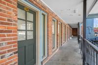 Salt & Serenity - Coastal-Inspired 2-Bedroom - B&B Saint Charles