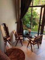 Luna Living - Unawatuna - 1BHK with Private Pool - B&B Galle