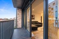 Luxe Heathrow Airport Stay Sleeps 8 Elizabeth Line 5-7 min Walk - Bed and Breakfast Slough