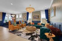 The Savoy Art Deco Luxury Hot Tub - B&B Wilmington