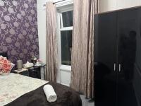 Near famous curry mile in Manchester - B&B Manchester