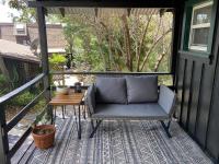 The Apothecary at Whispering Pines - Romantic Mountain Cabin in Julian - B&B Julian