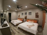 Palms In the Desert Casita - B&B Page