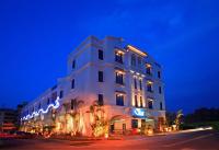 Blue Coast Spa Motel - B&B