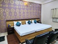 Hotel Pratap - Ferienwohnung Etāwah
