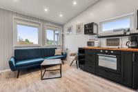 Feriehus med Sjøutsikt - Ferienwohnung Setra