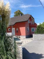 Apartment Igor - HOLIDAY HOME - B&B Oštarije
