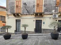 R94 Suites Acireale - B&B Acireale