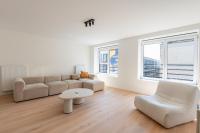 Bright Apartment for 2 with Spacious Terrace & Views - Chambres d'hôtes Ostende