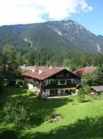 3 BDR Apartment with private Jacuzzi and Sauna - Chambres d'hôtes Grainau