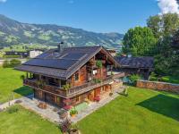 Fasserhäusl -Private Luxury Chalet mit Hot Tub & Sauna - B&B Finsing