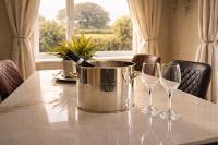 The Lazy Acre - Secluded Cottage with Garden & Sunset Views - B&B Enniscorthy