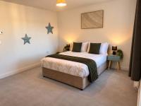 Sittingbourne Cozy Haven 4 bed house & parking - B&B Kent
