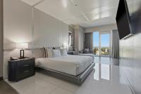 Skyline Playboy‑Style 3,300sqft Penthouse | Full Strip View & Private Balcony