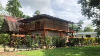 Casa Colibrí - Bed and Breakfast Puerto Quito