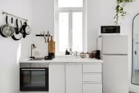 Sea Breeze Neighborhood Magic the Sunlit Studio - Ferienwohnung Tel Aviv