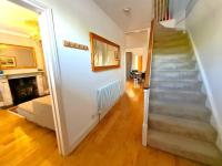 The Old School House - Parking & Close to City - B&B Salisbury