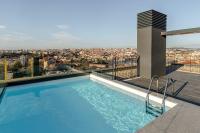 Open Living Studio with Pool & Garage by HostWise - B&B Vila Nova de Gaia