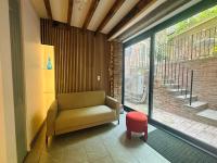 Bay Village Hideaway - Bed and Breakfast Boston