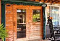 3 BDR 1500 sq ft Suite, sauna,hot tub, gym - B&B Graham