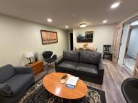 West Seattle 2BR Easy Access to Stadiums & Downtown - B&B Seattle