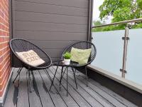 Home & Apart - Stilvolles Apartment in Oldenburg-Kreyenbrück - Balkon, Parkplatz & WLAN - B&B Oldenburg