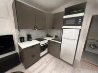 Mysigt och fullt möblerat boende med parkering i Hisings Kärra - Ferienwohnung Göteborg
