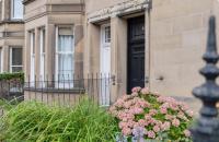 Victorian Apartment, Walk to Old Town, Sleeps 8 - B&B Edinburgh