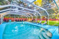 Home 2.5 Mi to Fort Stewart w/ Heated Pool - B&B Hinesville