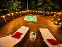 Pocono Dreams and Co XL Deck, Hot Tub, Barrel Sauna, Outdoor Theater, Fire Pit, Luxury, Romance - B&B Pocono Summit