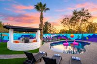 8BR Mesa Retreat with Private Pool & Arcade, Sleeps 18 - B&B Mesa