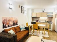 Classic One-Bedroom Apartment with King Bed