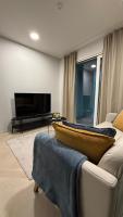 Cozy and Spacious Apartment Near University D5 - B&B Kokkola