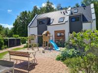 Wellness-Ferienhaus "Zaunwinde" mit Sauna, Kamin & Terrasse- ruhig am Ostseewald in Zingst - B&B Zingst
