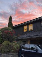 Panoramic villa with pool, spa, and sea view in Bergen - B&B Bergen
