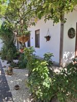Sandra Holiday Home - Chambres d'hôtes Narbolia