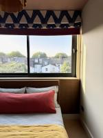 New, bold & beautiful loft apartment - East London - B&B Londres