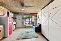 The Fishing Hut, Oceanfront, 2 pools, WiFi, TV - B&B Daytona Beach
