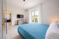 Blue Garden Como - 2BR - Free Parking - Chambres d'hôtes Côme