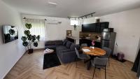 Dominó Apartman - B&B Gelse
