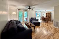 Wooded Keowee Key Retreat Near Golf & Trails - B&B Salem