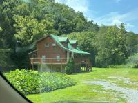 Stone & Legacy - B&B Sevierville