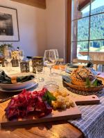 BLUE ALPINE Lodge bis 6 Gäste, Cheminée, 400 m zum Skilift - Ferienwohnung Sedrun