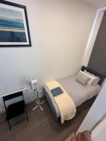 Studio Apartment Sleeps 1 with Wifi near city - B&B London